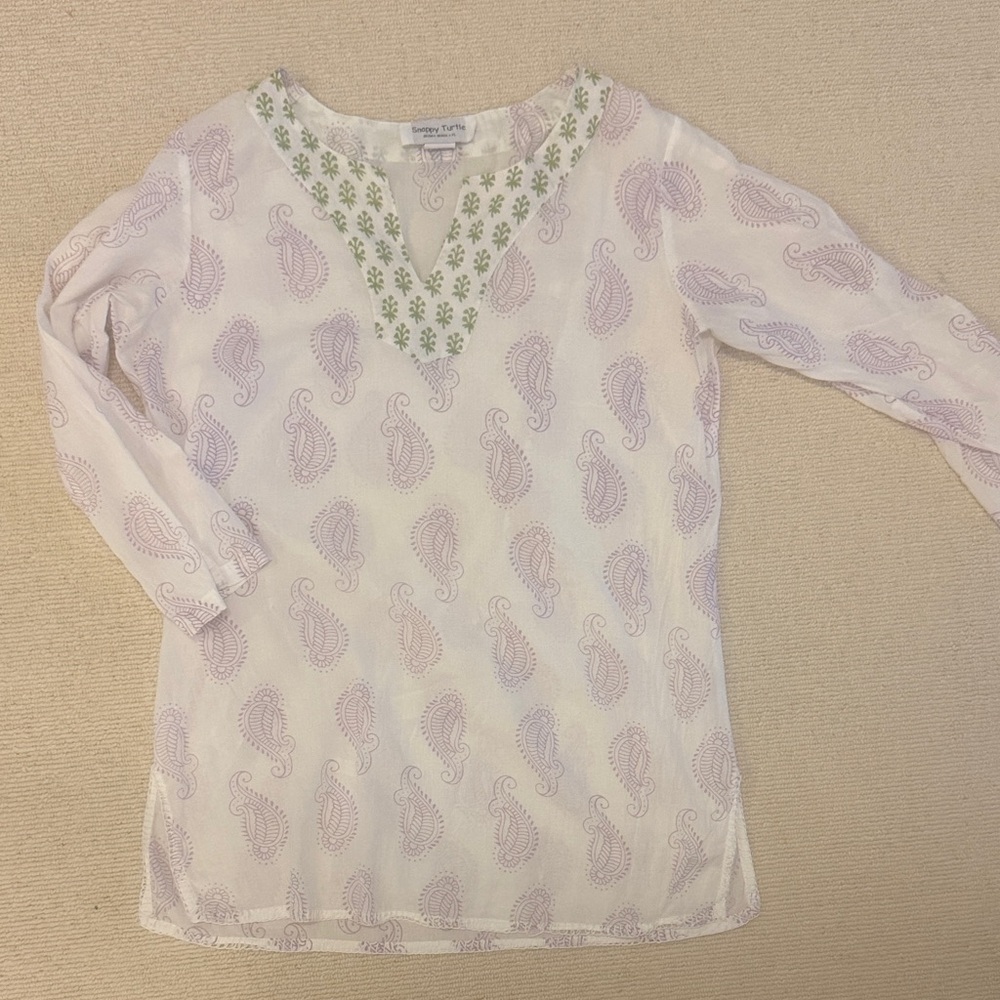 Chic Paisley Print Tunic in Lavender and White